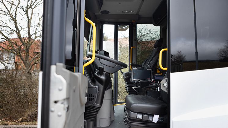 Mercedes-Benz eEconic 300 med 4-facks sopaggregat 