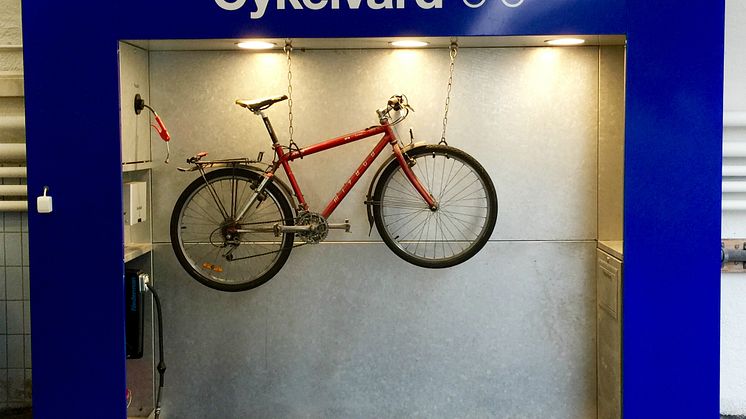 OKQ8 öppnar cykelvårdsplats vid Slussen