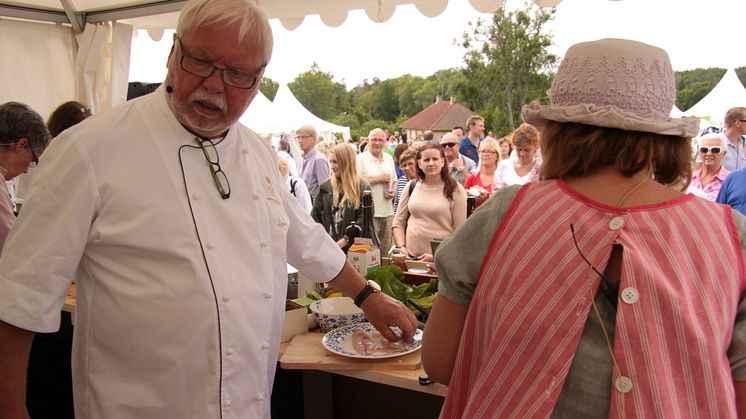 Matmarknad Läckö Slott 6 juli - Skaraborgs mästerkock koras av Leif Mannerström