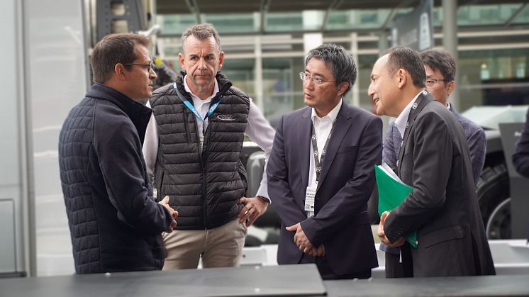 Photo_Bernhard_Yamagata_Yasui.jpg