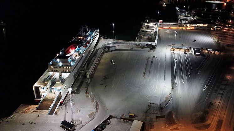 Gotlands hamnar  miljösatsar med Titan mastbelysning i Visby hamn