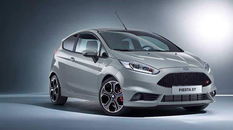 Genfben a Ford bemutatja az új, 200 lóerős Fiesta ST200 modellt
