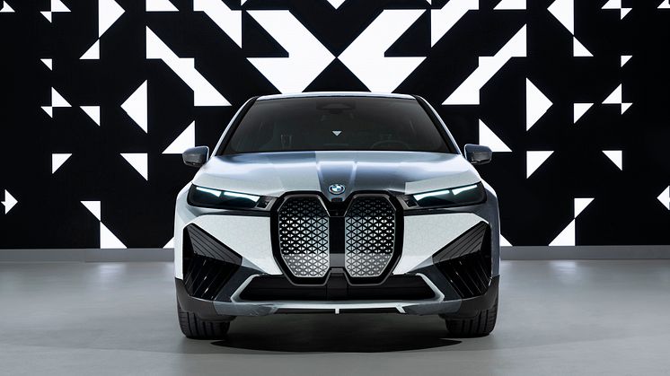 BMW iX med E Ink