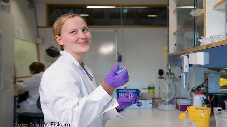 Oda Wilhelmsen på lab
