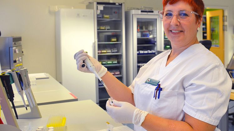 Jennifer forskar om blodgrupper
