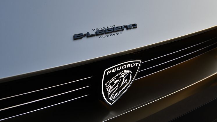 PEUGEOT_e-LEGEND_1809HEME600