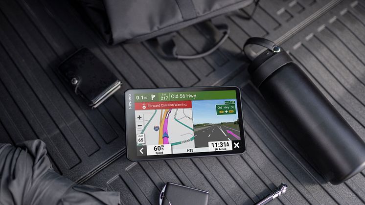 Garmin DriveCam76_Lifestyle_2