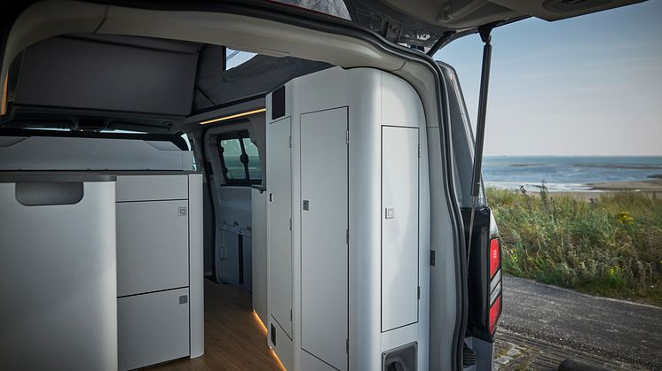 2024FordTransitNuggetLWBTitanium_10_wardrobe_area_3.jpg
