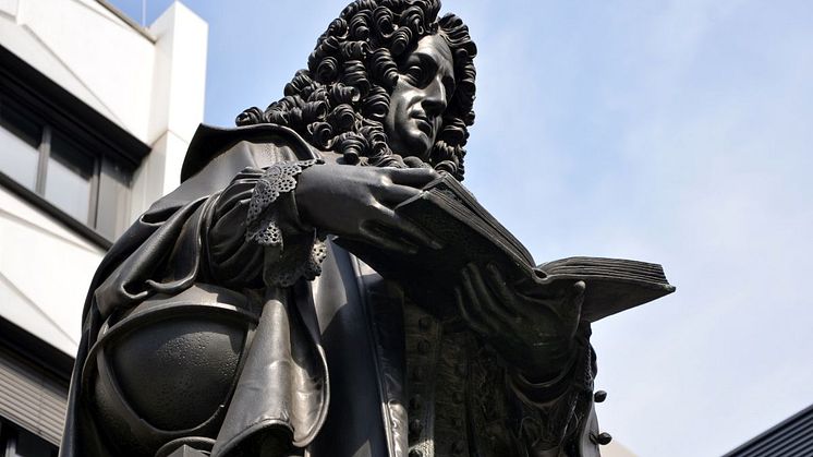 Das Leibniz-Denkmal im Innenhof der Universität Leipzig