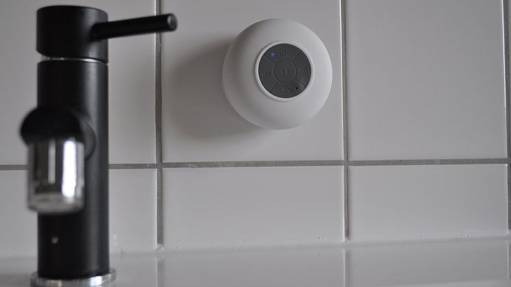 Vattentät bluetoothhögtalare med sugkopp