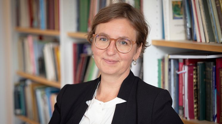 Emily Holmes, professor