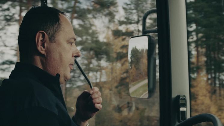 Edin väcker Isak