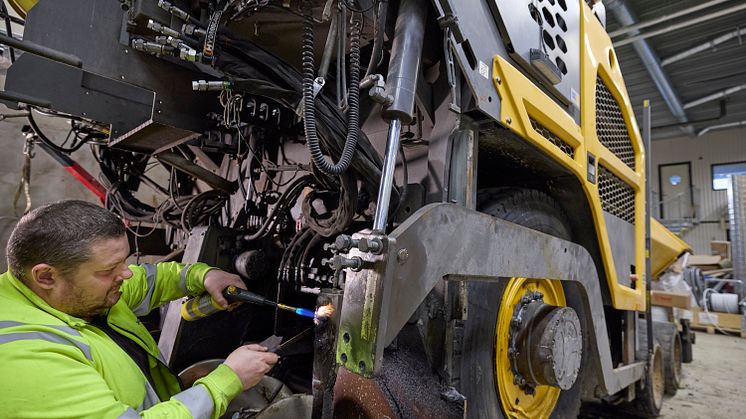 Service på asfaltläggare hos Goodway