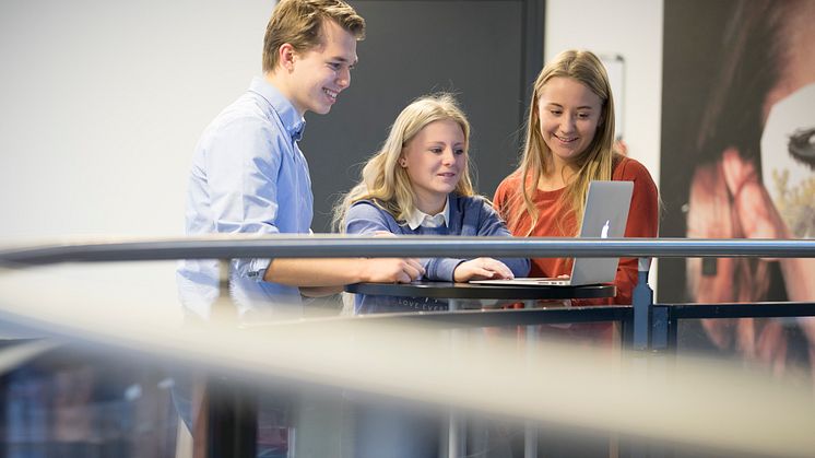 HHX Fasttrack er blot den seneste talentsatsning for Tradium. Skolens andre tiltag tæller Business klasserne, hvor al undervisning foregår på engelsk og elitesportsklasserne, hvor unge Team Danmark atleter kan kombinere sport og uddannelse.