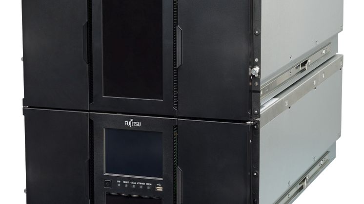 Bandbiblioteket ETERNUS LT260 kombinerar hög prestanda med datakapacitet på Petabyte-nivå