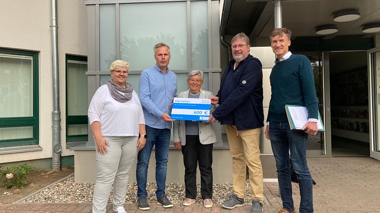 (v.r.n.l.)   Peter Forchhammer (LVB Amt Niepars) Thomas Kamphues (Bgm. Gemeinde Lüssow) Bärbel Schilling (Bgm. Gemeinde Niepars) Fred Schulz-Weingarten (Bgm. Gemeinde Pantelitz) Karin Sensen