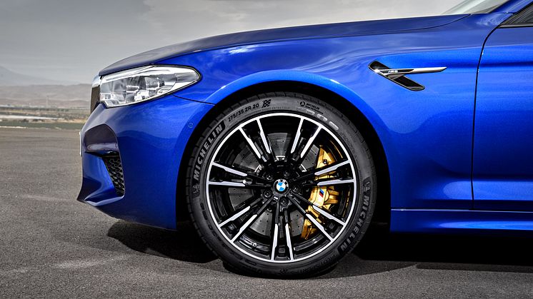 HELT NYA BMW M5
