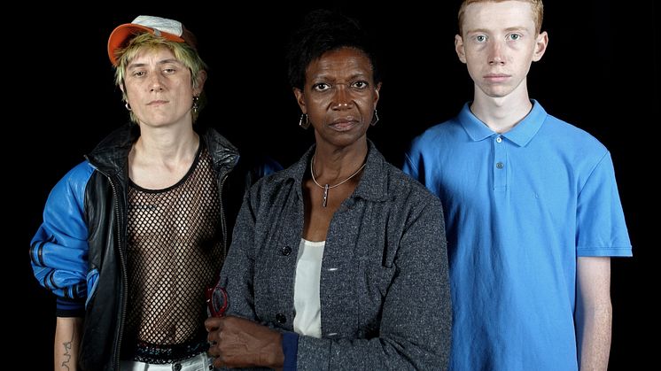 Franky Gogo, Claron McFadden och Tom Menanteau i Marcus Lindeens pjäs L’Aventure invisible (Det osynliga äventyret). Foto: Maya Legos.