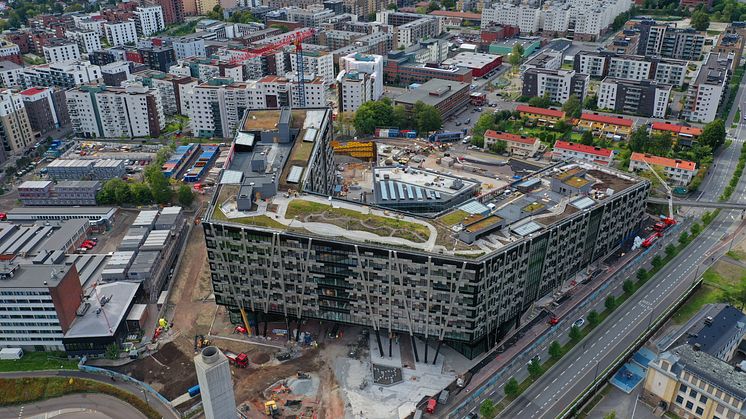 Taket på Økern Portal våkner til liv. Foto: Christian Grønvold Hansen.