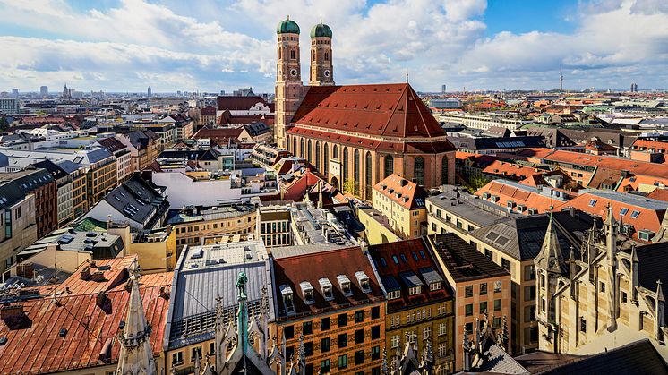 DEST_GERMANY_MUNICH_FRAUENKIRCHE_SKYLINE_GettyImages-1391627000_Universal_Within usage period_94296.jpg