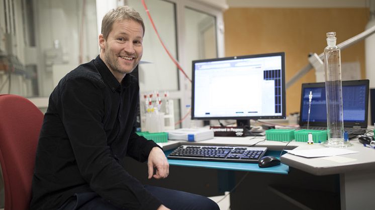 Fredrik Almqvist, professor i organisk kemi vid Umeå Universitet. Foto: Mattias Pettersson