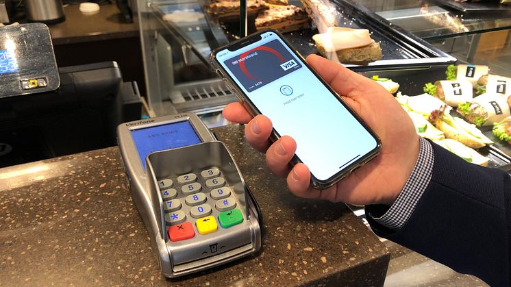 Storebrand tilbyr Apple Pay