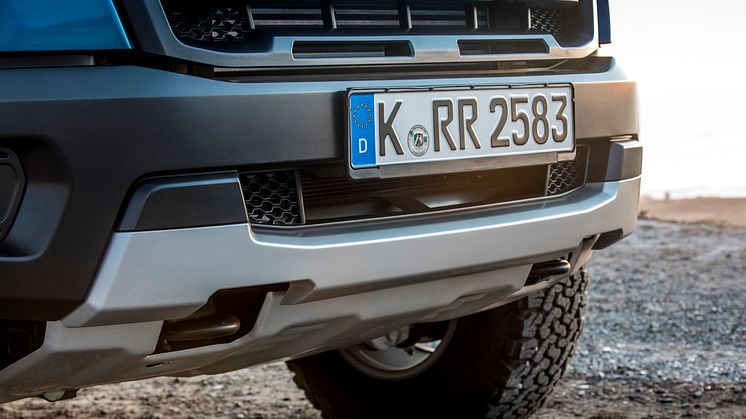 Raptor_Performance_Blue_070