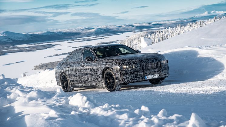 BMW i7