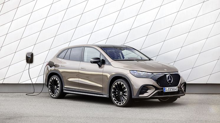 Mercedes-Benz EQE SUV