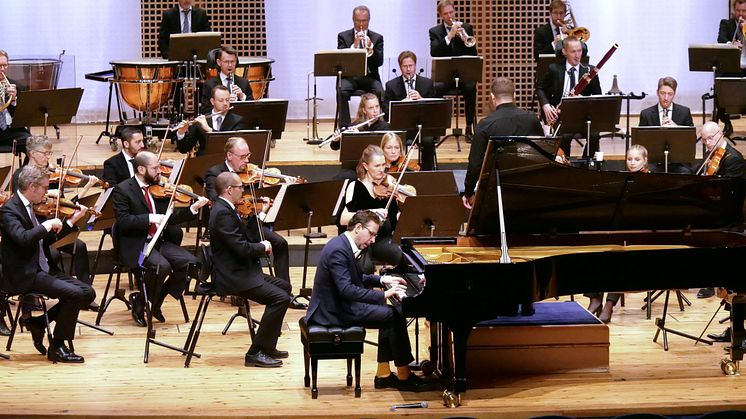 SON och Peter Friis Johansson: Netzels pianokonsert
