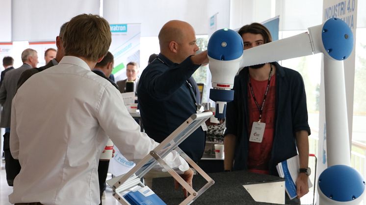 I samband med Robotkonferensen arrangeras även en mini-utställning med några av de ledande leverantörerna av digitalisering och automation.