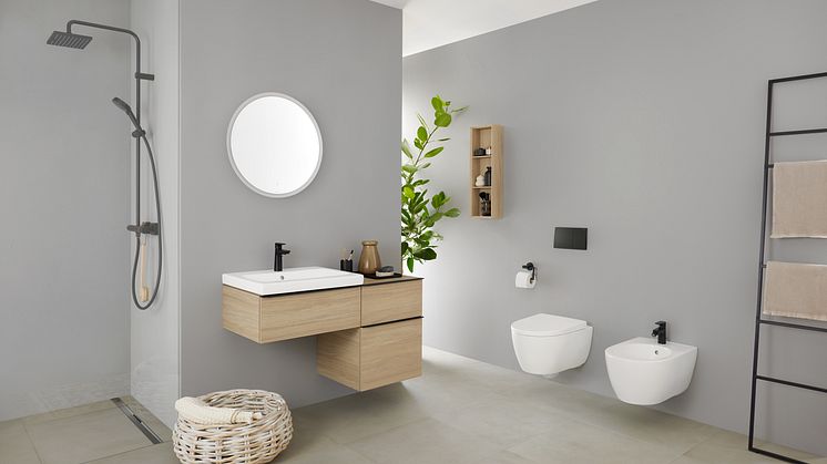 2023_iCon Bathroom with lay-on washbasin white matt, WC wall-hung white matt, Bidet wall-hung white matt, Option Mirror Round 60 light off_4_Original