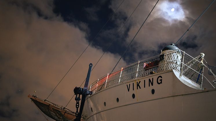 Barken Viking lämnar Göteborg