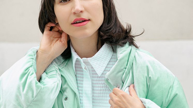 Laleh press 1.jpg