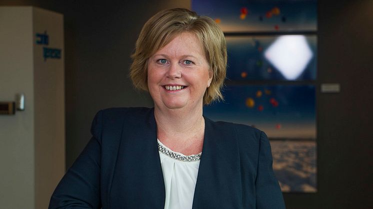 HUSK PÅ DET UFORMELLE: Simployers HMS-rådgiver Anne Sandtorp oppfordrer arbeidsgivere til å gi sommervikarene et godt møte med arbeidslivet. FOTO: Simployer