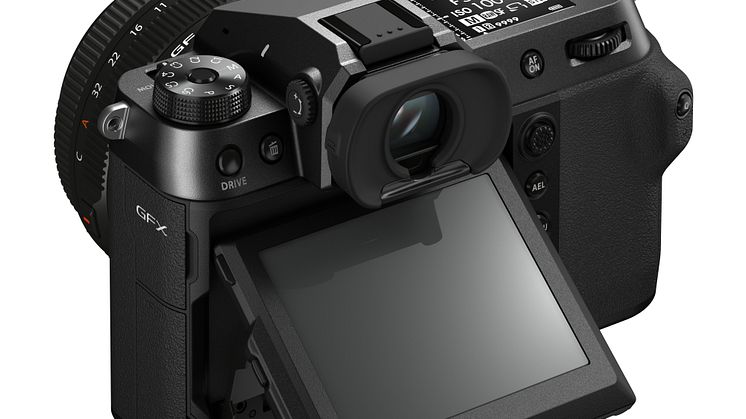 GFX100S_back_diagonal_LCDue45tilt