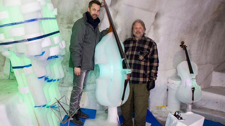 Mäter akustik vid Ice Music