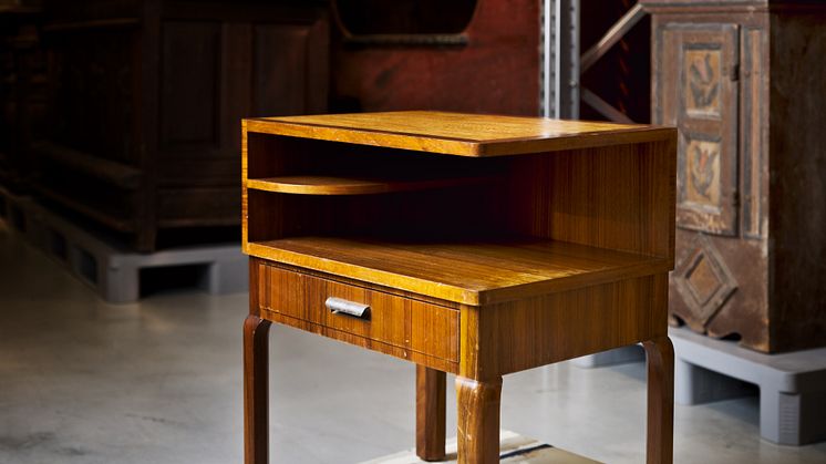 NK nattbord Marianne