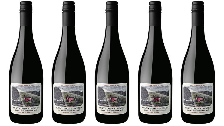 5_Bonny-Doon-Cigare-Volant-2019-Bottle-Shot-scaled 1280x720.jpg