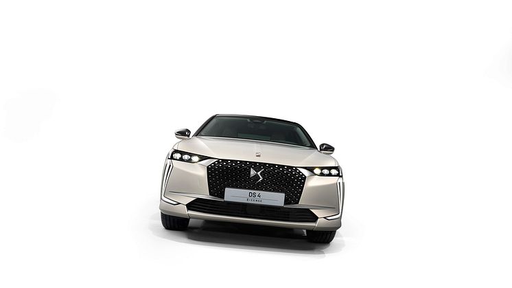 DS 4