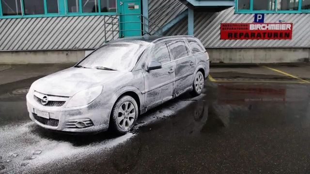 Bilrengöring med Foam Matic 5P