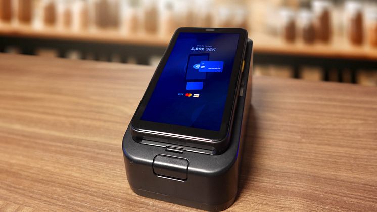 surftouch-and-charger-stand