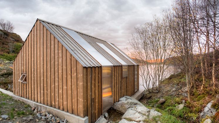 Traditionell norwegisches Bootshaus - Kebony Fassade