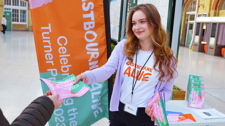 Phoebe Ociepka-Tearle is one of the volunteers working at Eastbourne station