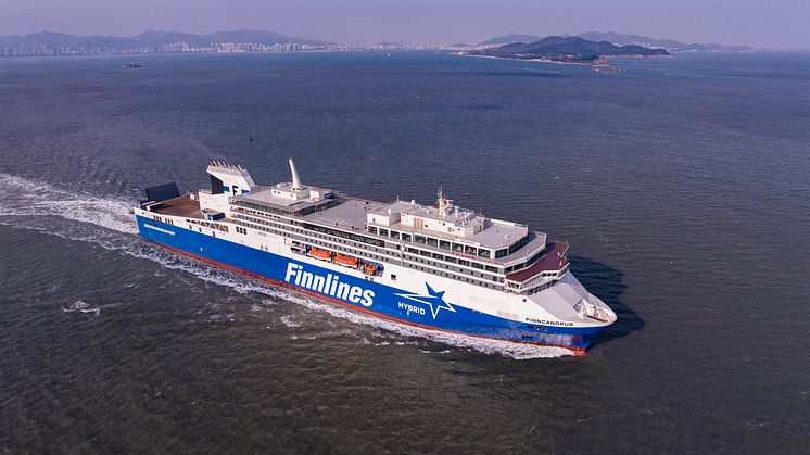 Det kombinerade frakt- och passagerarfartyget Finncanopus på sea trial i november 2023. Foto: Finnlines Plc