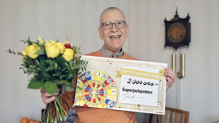 Jörgen blev 2 miljoner kronor rikare – hemma i vardagsrummet! (Foto: Anders Andersson)