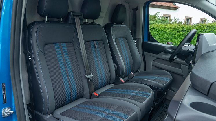 2025 Ford E-Transit Custom Sport (5).jpg