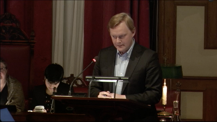 Dennis Wedin (M) yrkar bifall till 330 miljoner för genomförande av begravningsplatsens första etapp (28 januari 2019)