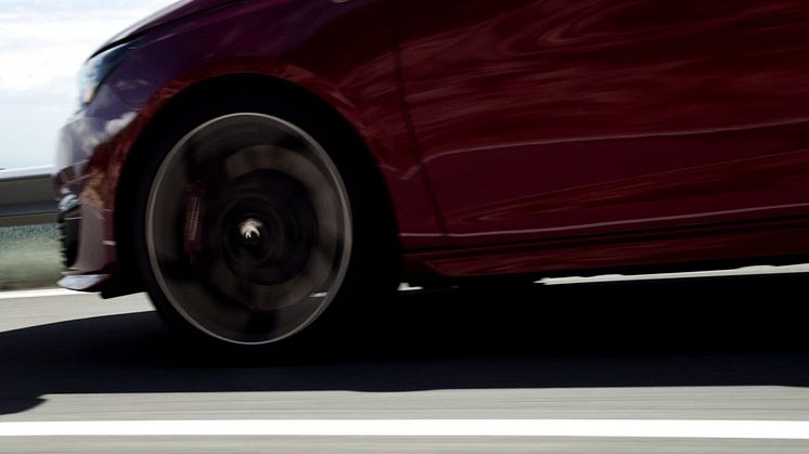 Världspremiär för 308 GTi by PEUGEOT SPORT 