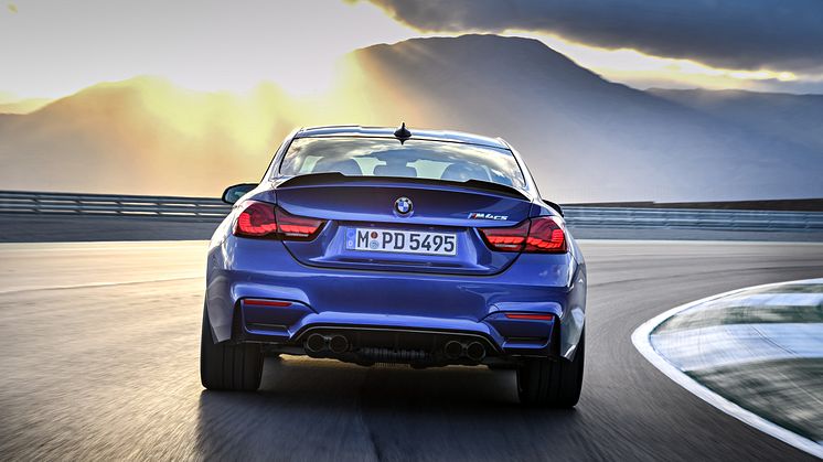 BMW M4 CS